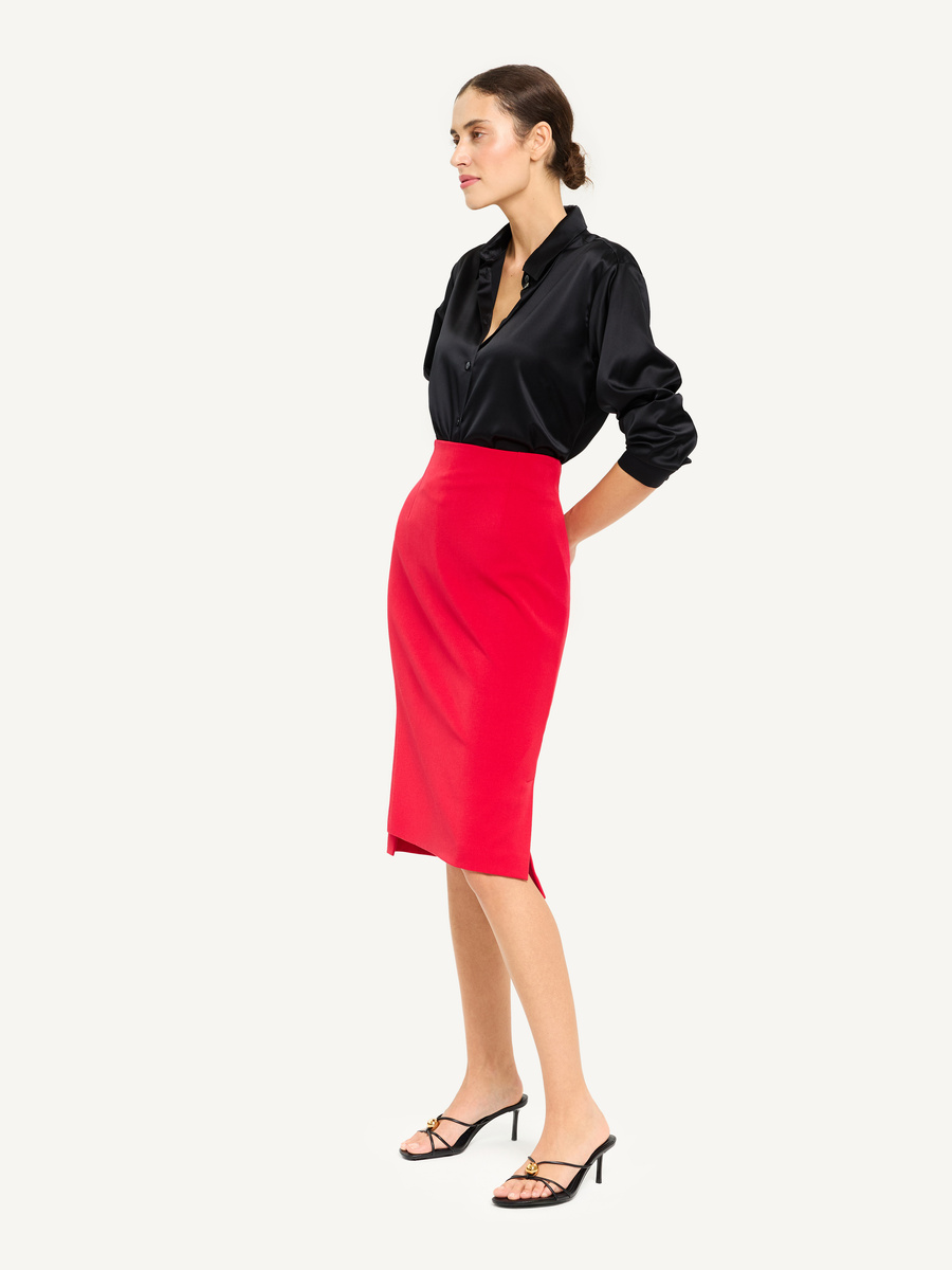 Czerwona spódnica midi z rozporkami po bokach