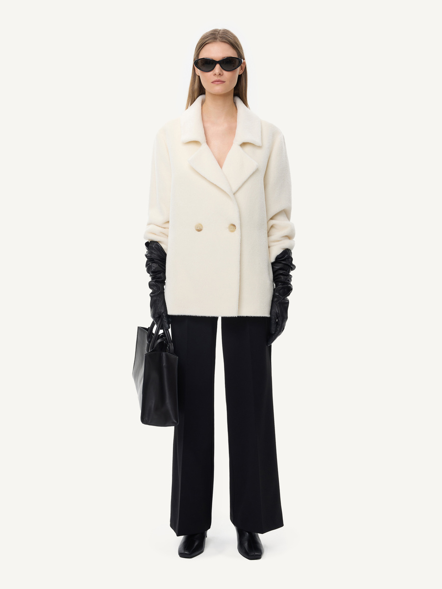 KMX Studio short Suri Alpaca jacket – off-white