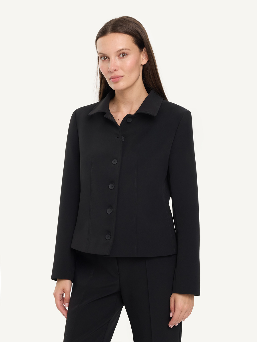 Czarny klasyczny żakiet zapinany na guziki z wykładanym kołnierzem