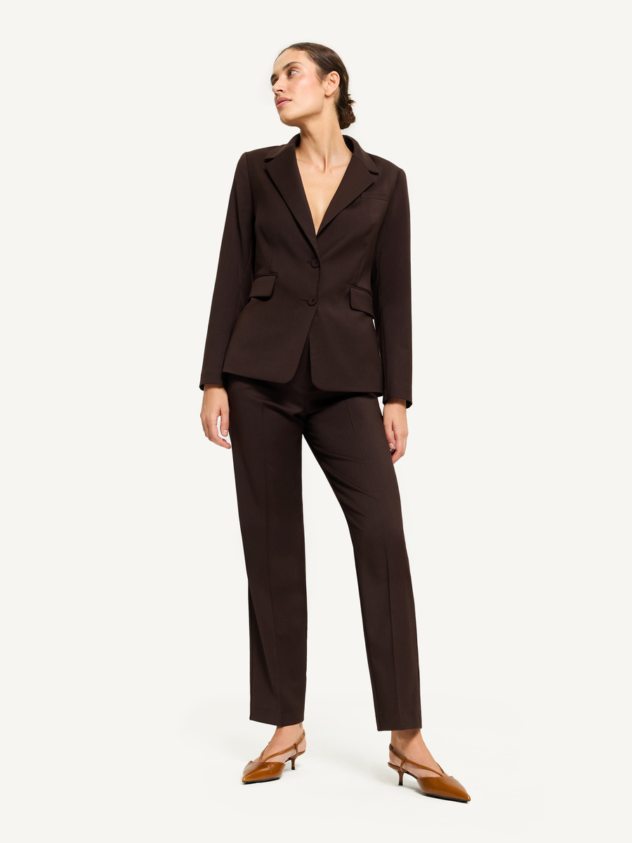 Brown suit with virgin wool