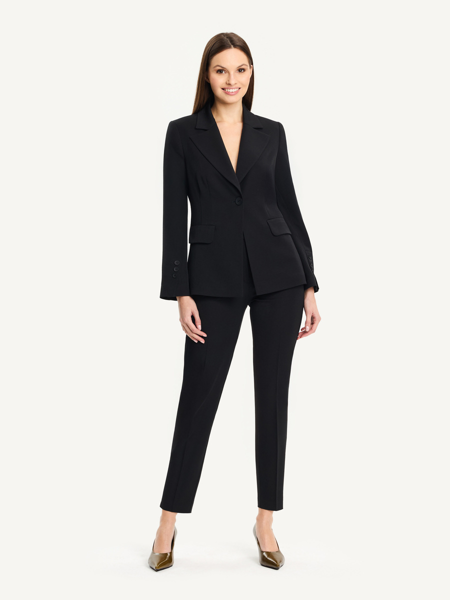 Dopasowana marynarka na jeden guzik