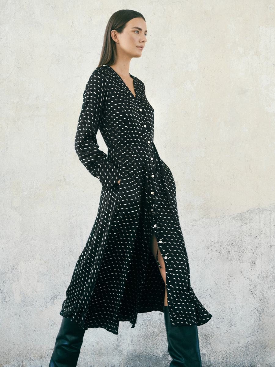 Viscose midi dress with delicate print - black